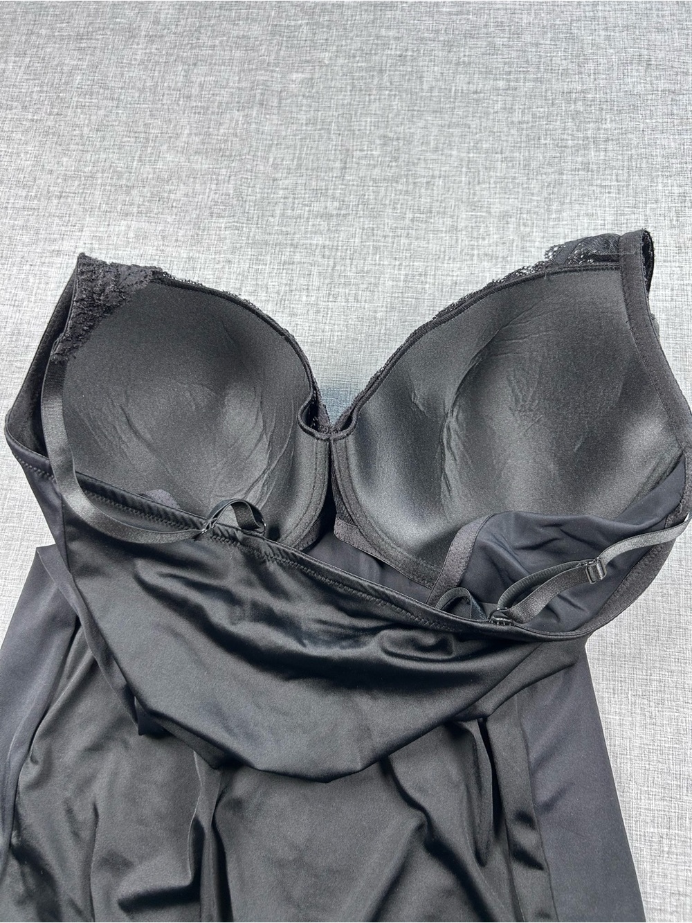 Marilyn Monroe Intimates Black Shaping Cami Slip Built-In Bra Lace 2X - Picture 6 of 11